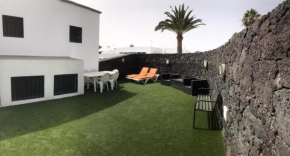 Basement Apartment very large, Playa Blanca